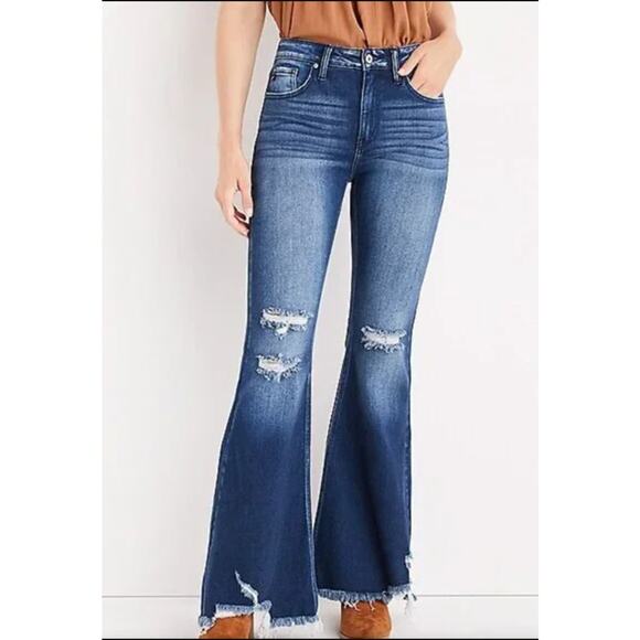 NWT KanCan High Rise Distressed Flare Jeans - 29 waist - Picture 1 of 4